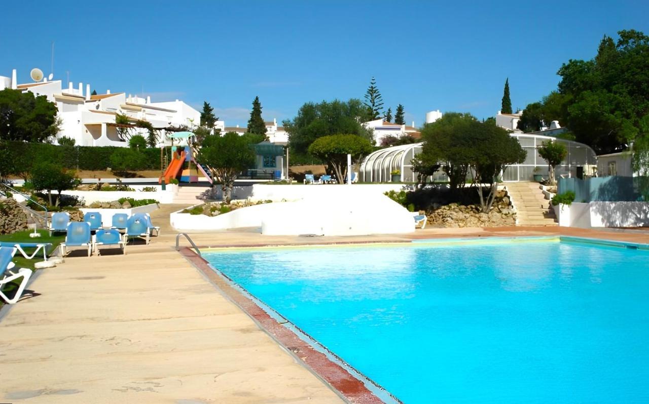 Armacao De Pera Twins 2 With Pool By Homing Lägenhet Exteriör bild